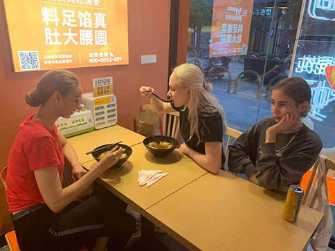 開一家餛飩店好嗎？投資餛飩店是理想的投資項(xiàng)目嗎？