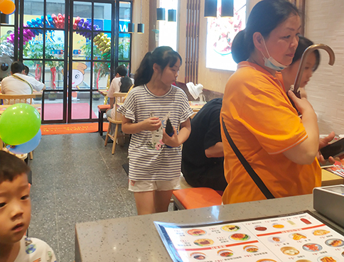 開一家餐飲店，如何做好店鋪的宣傳工作？